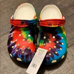 Crocs tie dye clog NWT size 8